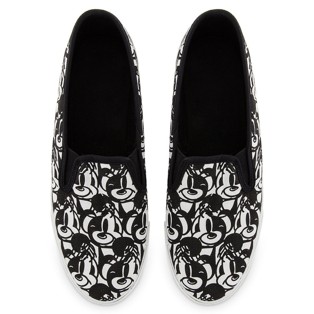 Mickey Slip On Canvas Shoe Size 7